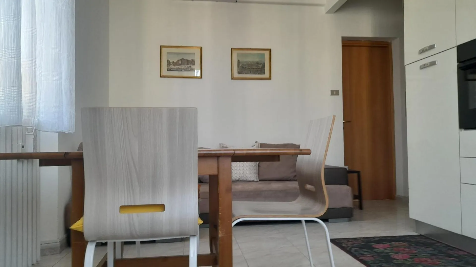 Apartment Duomo Bocconi Navigli Milano Italia