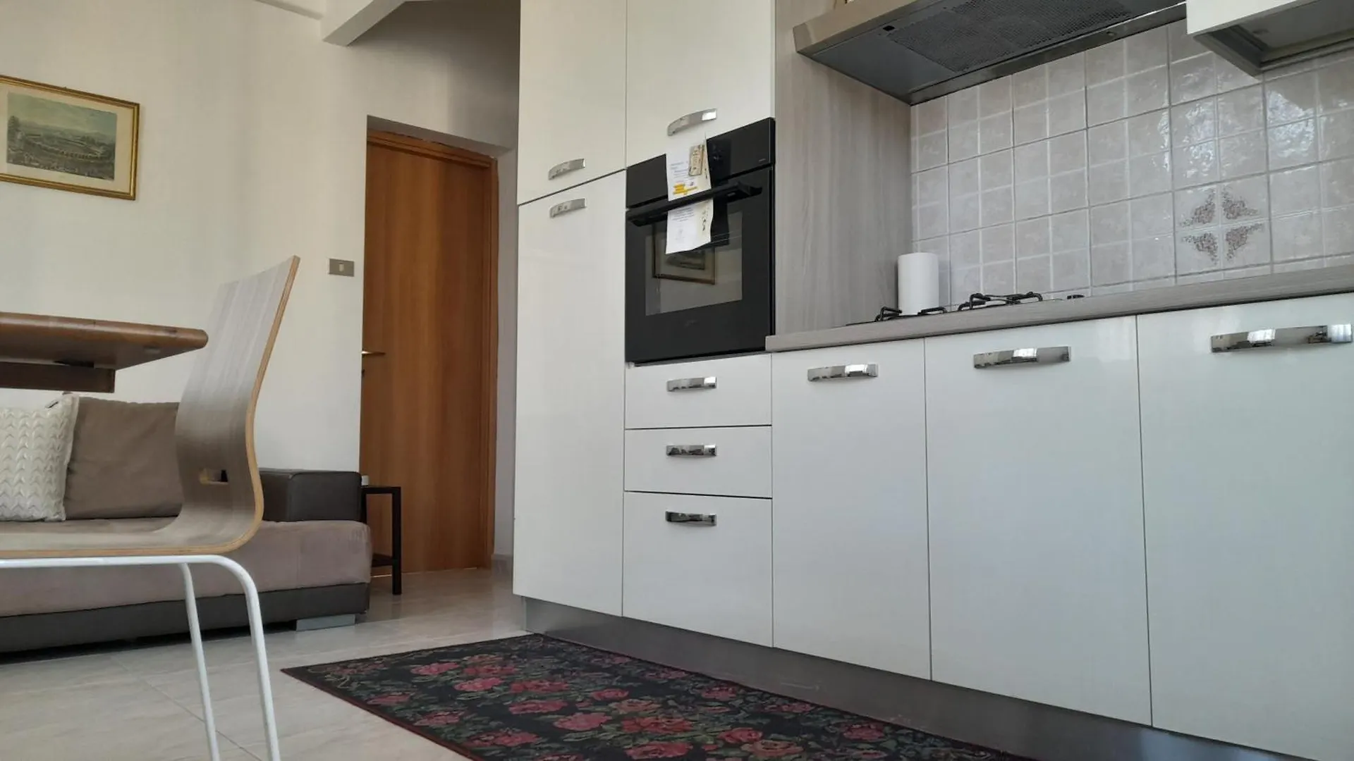 Apartment Duomo Bocconi Navigli Milán